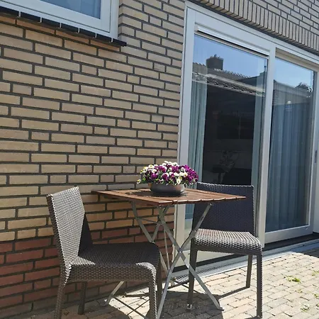 Het Vossenhol Strategisch Tussen En Duin Nyaraló *