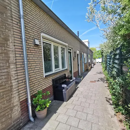 Dom wakacyjny Het Vossenhol Strategisch Tussen En Duin